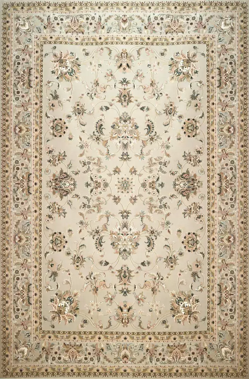 «Shah Abbasi» pattern in handwoven carpet