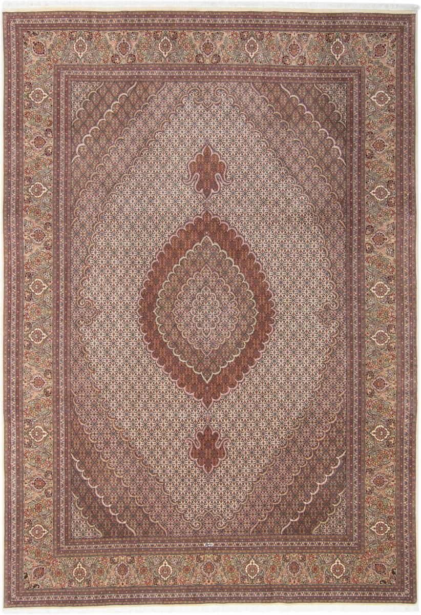 Mahi pattern in handwoven carpet