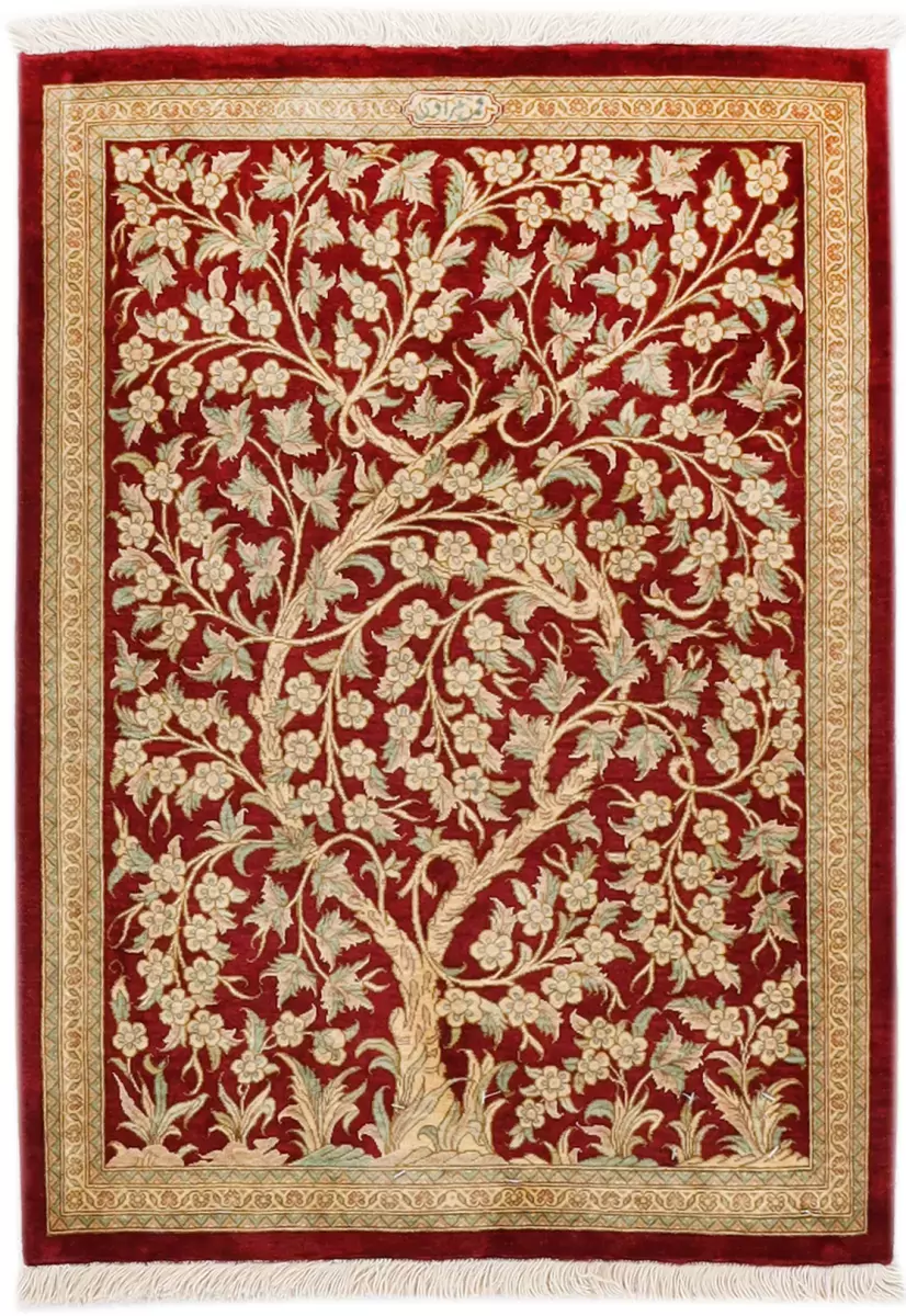 «Tree» pattern in handwoven carpet